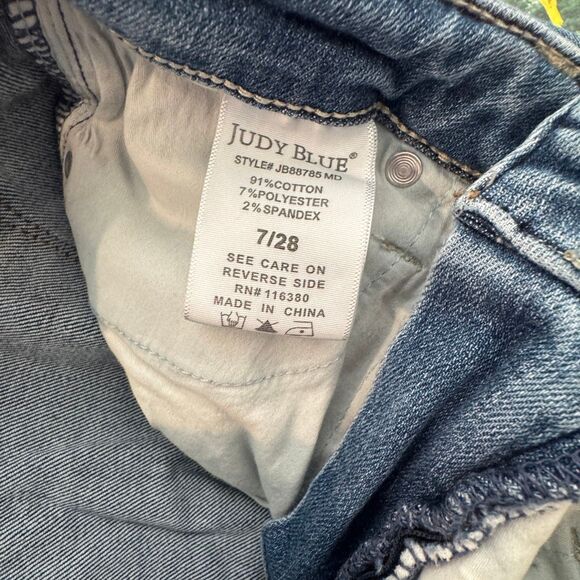 Judy Blue Tummy Control Distressed Straight Jean Size 7 - Picture 6 of 6